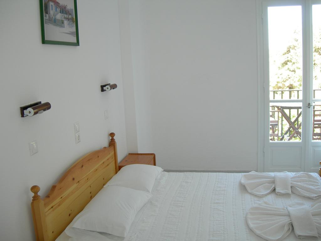Bizas Rooms & Studios باروس المظهر الخارجي الصورة